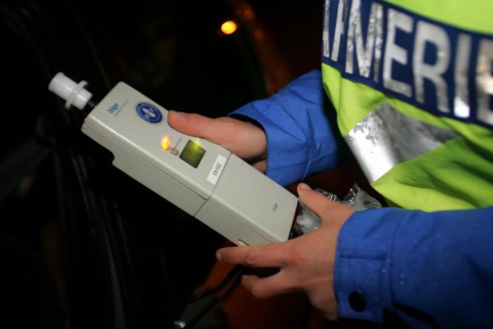 Nuit du réveillon : 700 véhicules contrôlés par la gendarmerie dans le secteur d'Yvetot Nuit du réveillon : 700 véhicules contrôlés par la gendarmerie dans le secteur d'Yvetot