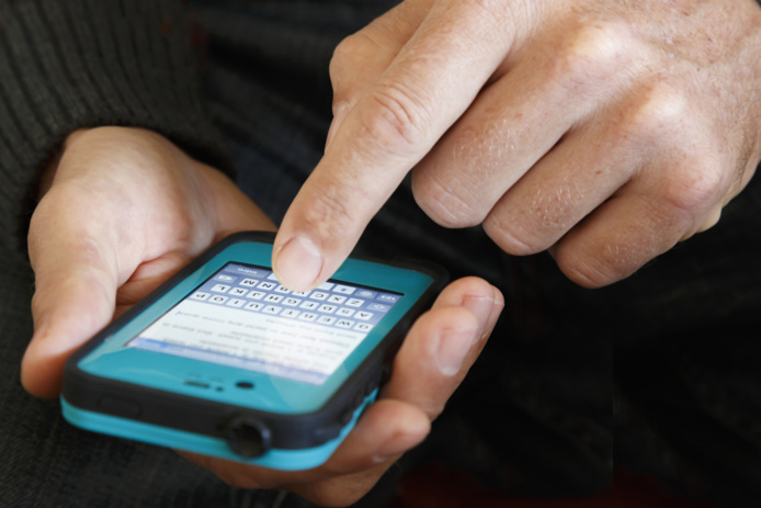 Un lycéen interpellé ce matin : il évoquait par SMS un attentat dans les locaux de TF1 Un lycéen interpellé ce matin : il évoquait par SMS un attentat dans les locaux de TF1