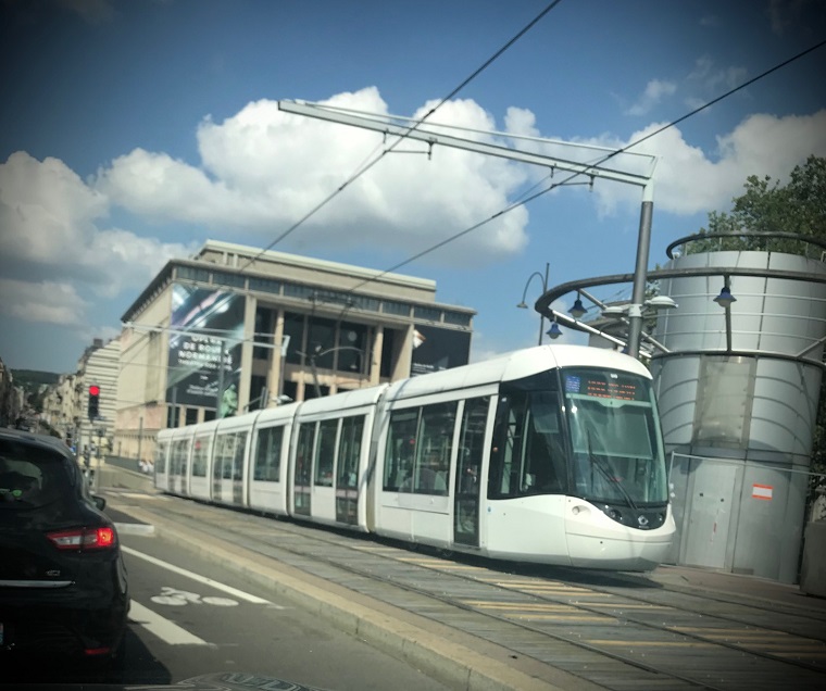 C'est devenu une coutume, à chaque pic de pollution à Rouen, les transports en commun sont gratuits dans l'agglomération - Photo © infonormandie