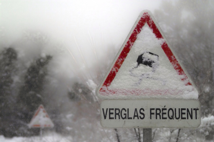 Averses de pluie et de neige attendues en Ile de France aujourd'hui Averses de pluie et de neige attendues en Ile de France aujourd'hui