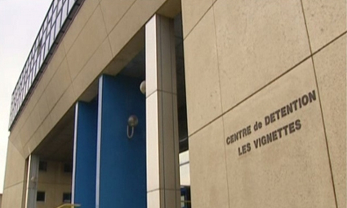 Un surveillant blessé au visage par un détenu au centre de détention de Val-de-Reuil Un surveillant blessé au visage par un détenu au centre de détention de Val-de-Reuil