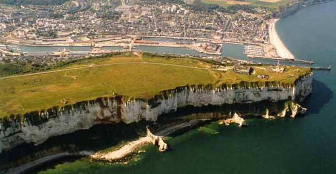 La falaise de la Vierge au nord-est de Fécamp (photo d'illustration @DR) La falaise de la Vierge au nord-est de Fécamp (photo d'illustration @DR)