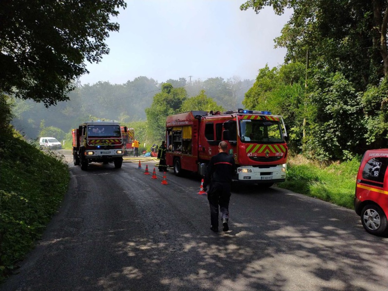 Les sapeurs-pompiers mobilisés à Fécamp pour un incendie dans une société de recyclage Les sapeurs-pompiers mobilisés à Fécamp pour un incendie dans une société de recyclage