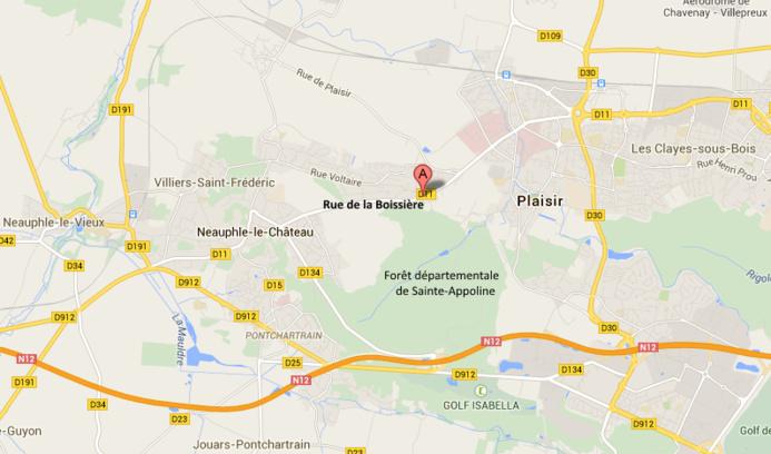 Tentative d'effraction à la voiture bélier chez un paysagiste à Plaisir : la Citroën retrouvée brûlée Tentative d'effraction à la voiture bélier chez un paysagiste à Plaisir : la Citroën retrouvée brûlée