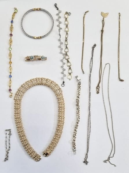 A qui sont les 250 bijoux retrouvés après le démantèlement d’une équipe de cambrioleurs en Seine-Maritime ?