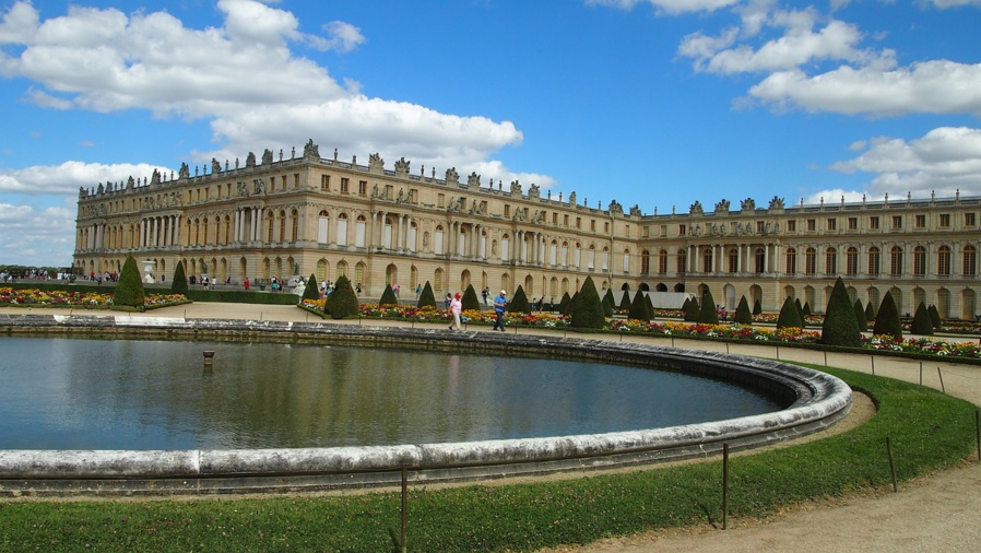 Le château et les jardins du domaine de Versailles ont été à nouveau évacués ce mardi midi suite à une alerte à la bombe - Illustration © Pixabay