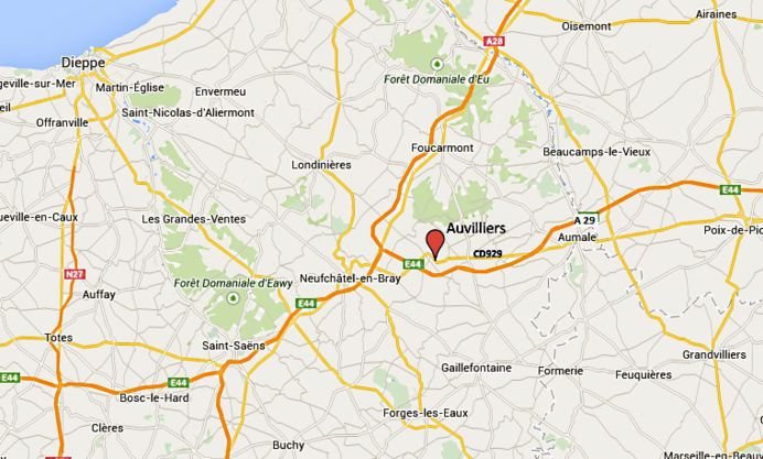 Un corps calciné dans une Mégane en feu, en bordure du CD929 près de Neufchâtel-en-Bray Un corps calciné dans une Mégane en feu, en bordure du CD929 près de Neufchâtel-en-Bray