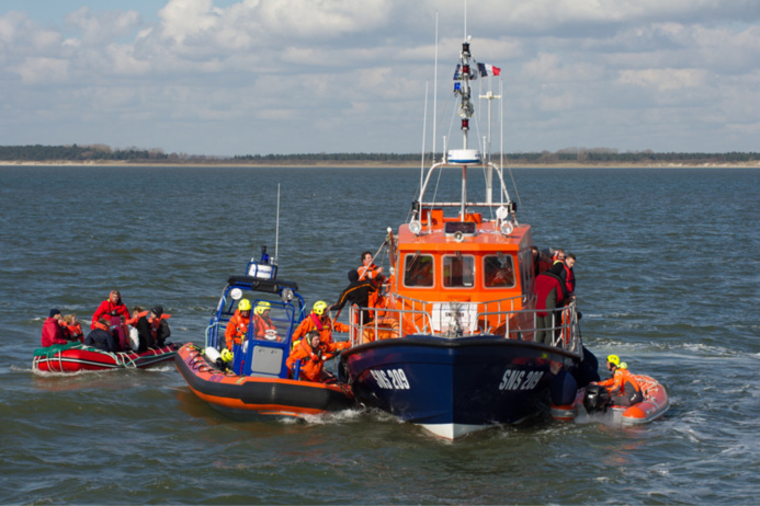 Exercice d'évacuation d'un navire en baie de Somme : de gros moyens maritimes déployés Exercice d'évacuation d'un navire en baie de Somme : de gros moyens maritimes déployés