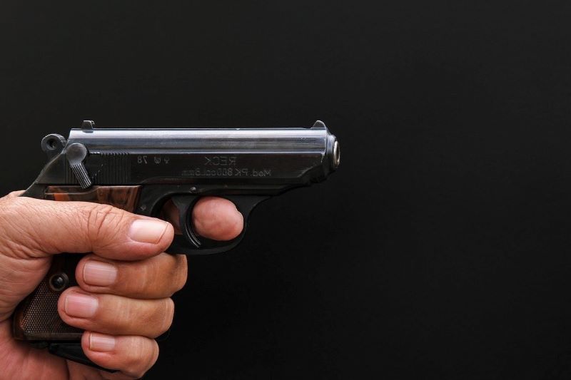 La victime, un homme de 29 ans, aurait été blessée à la tête avec une arme qui tire des balles en caoutchouc - Illustration