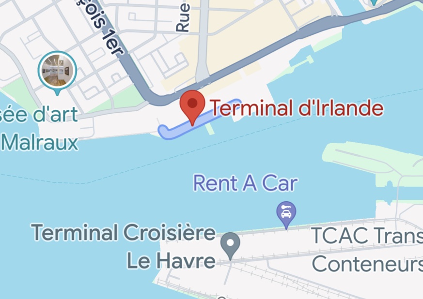 Le Havre : un homme et son chien récupérés sains et saufs dans le bassin de la Manche Le Havre : un homme et son chien récupérés sains et saufs dans le bassin de la Manche