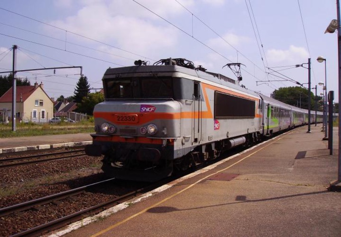 Le Havre : un homme écrasé par un train en voulant éviter un contrôle de police Le Havre : un homme écrasé par un train en voulant éviter un contrôle de police