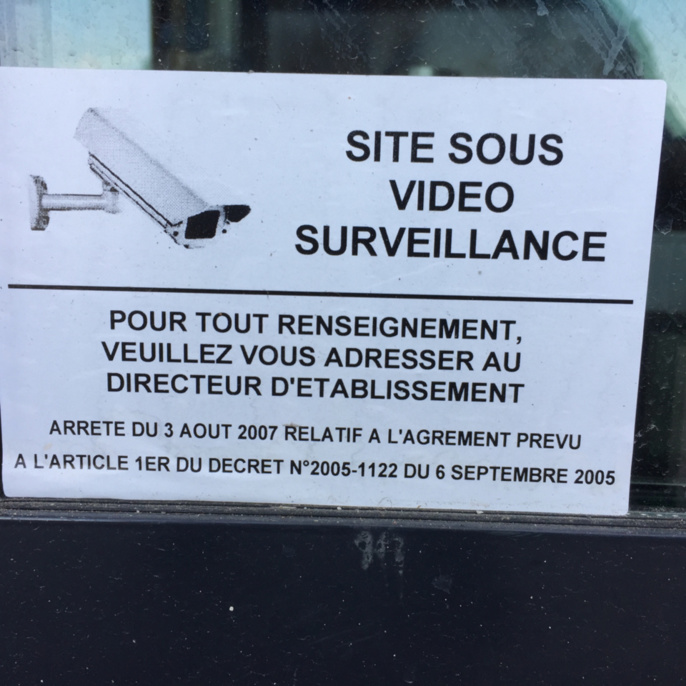 Trappes : des objets suspects découverts dans le véhicule d'un conducteur sans permis Trappes : des objets suspects découverts dans le véhicule d'un conducteur sans permis