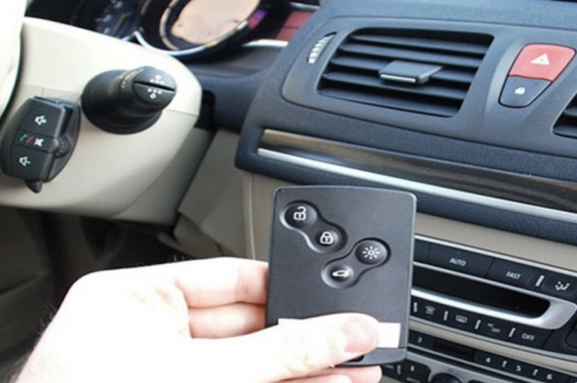 Les cartes de démarrage remplacent les clés de contact traditionnel sur de nombreux modèles de véhicules - Illustration