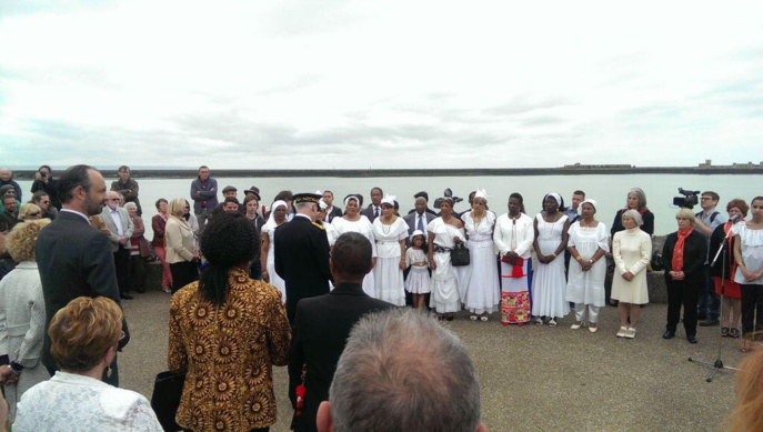 La cérémonie face au port a été suivie avec beaucoup de ferveur (Photo Romain Costa/Twitter) La cérémonie face au port a été suivie avec beaucoup de ferveur (Photo Romain Costa/Twitter)