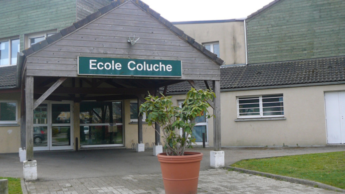 Caricatures de Mahomet dans une école de Val de Reuil : un homme interpellé Caricatures de Mahomet dans une école de Val de Reuil : un homme interpellé