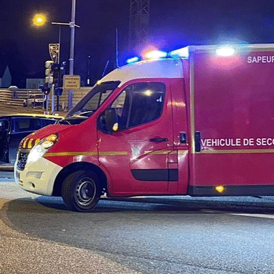 À Pont-Audemer, une collision entre un scooter et une voiture fait deux blessés, dont un grave 