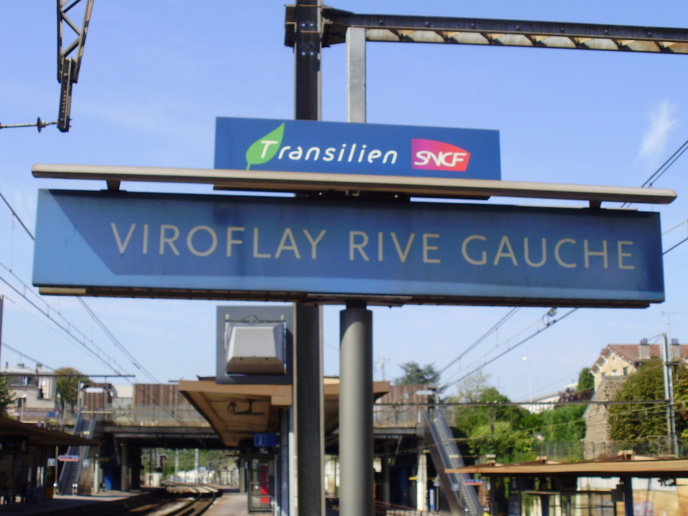 Yvelines : les 300 voyageurs d'un train en panne évacués ce matin en gare de Viroflay Yvelines : les 300 voyageurs d'un train en panne évacués ce matin en gare de Viroflay