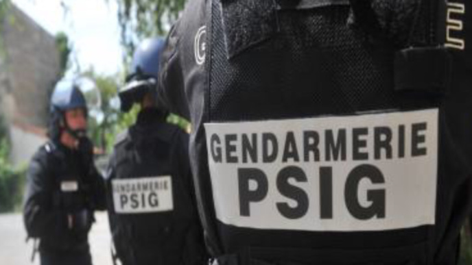 Illustration@DR Illustration@DR