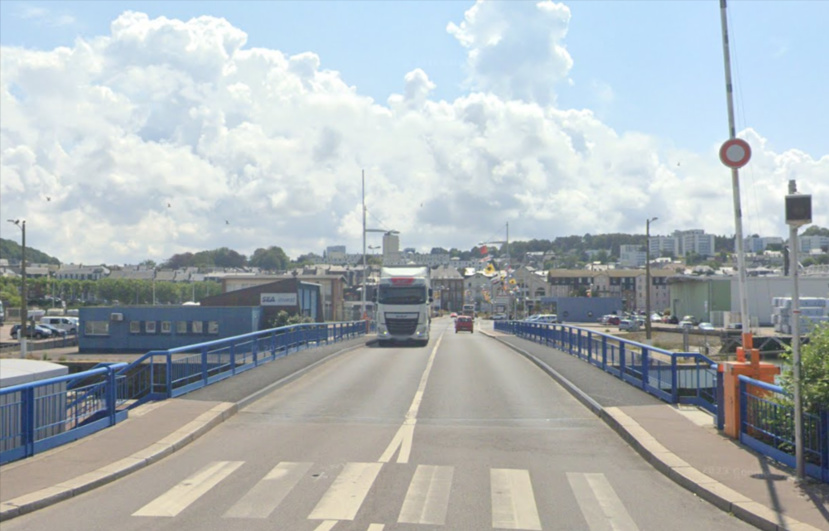 Le pont Gayant sera fermé à la circulation dudu lundi 25 mars au matin au vendredi 29 mars inclus.