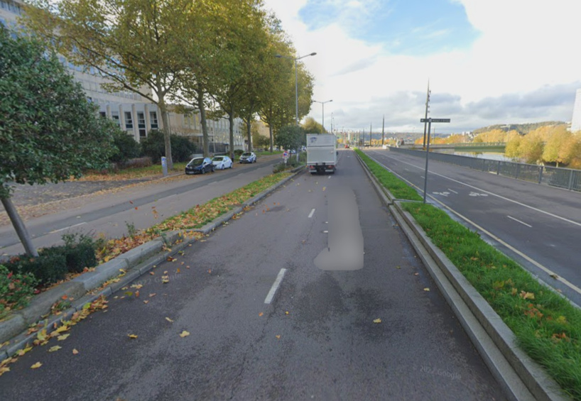 Le piéton aurait surgi devant la voiture : le conducteur n'a rien pu faire pour éviter le choc - Illustration © Google Maps