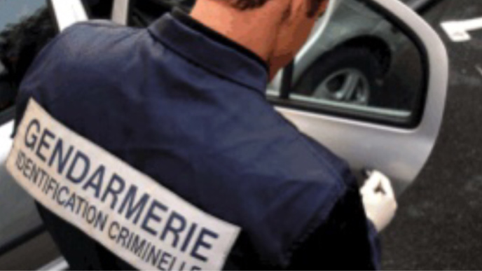 Casse à la voiture bélier chez un marchand de motos de l'Eure : deux engins de cross dérobés Casse à la voiture bélier chez un marchand de motos de l'Eure : deux engins de cross dérobés