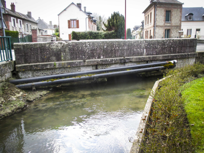 A Pont-Saint-Pierre, le pont de l'Andelle est en travaux jusqu'au 21 août : perturbations à prévoir
