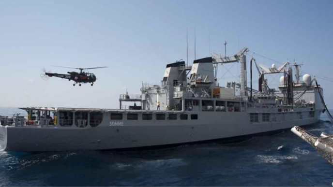 Le Bâtiment de commandement et de ravitaillement (BCR) Somme Le Bâtiment de commandement et de ravitaillement (BCR) Somme