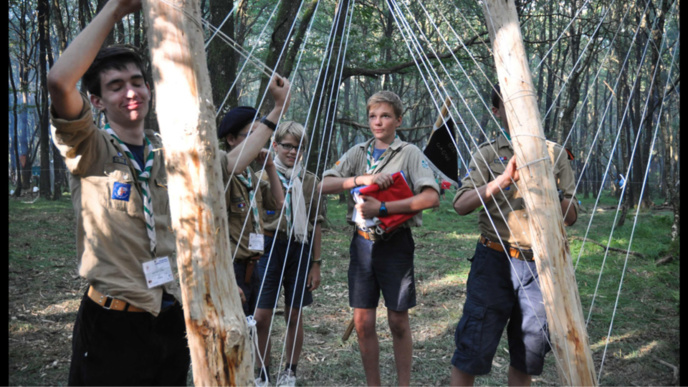 Plus d'un millier de guides et scouts d’Europe de Normandie partent en camp d’été Plus d'un millier de guides et scouts d’Europe de Normandie partent en camp d’été