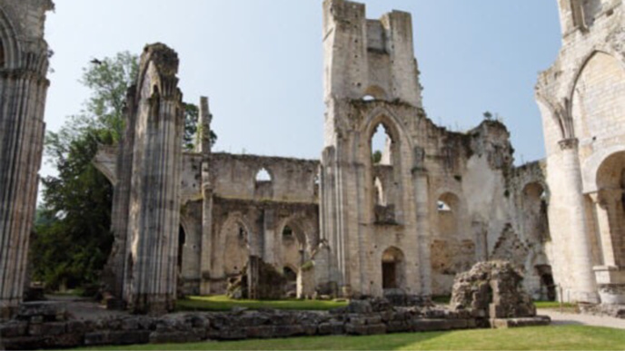 L’Abbaye de Jumièges en lice pour devenir le monument préféré des français 2015