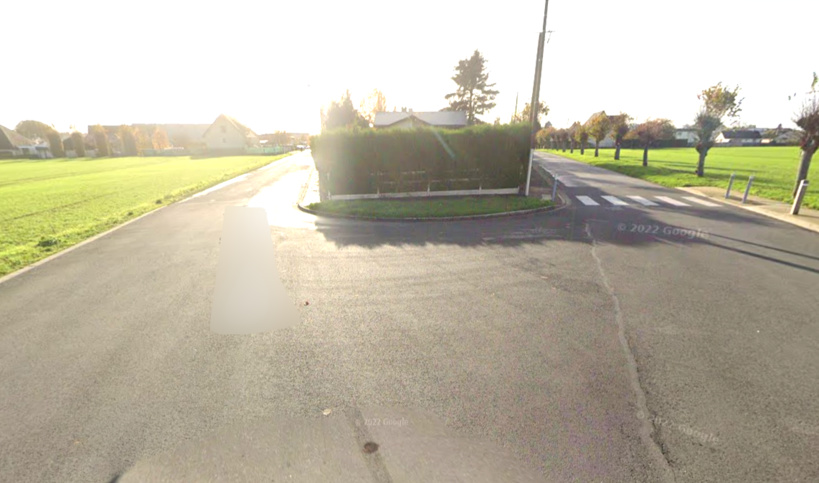 L'accident s'est produit rue des Marronniers à la pointe avec la rue du 30-Novembre, précisent les secours L'accident s'est produit rue des Marronniers à la pointe avec la rue du 30-Novembre, précisent les secours