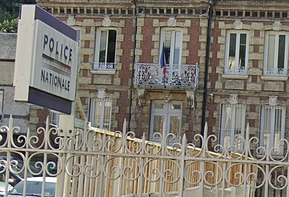 Le conducteur a refusé de s’arrêter lorsque les policiers ont voulu le contrôler. Il a été placé en garde à vue au commissariat de Bolbec pour refus d’obtempérer - illustration