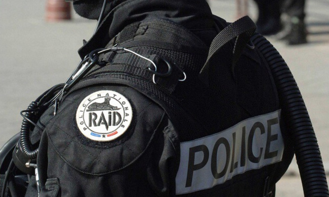 Les hommes du RAID, l'unité d'élite de la police, ont été mis en état d'alerte