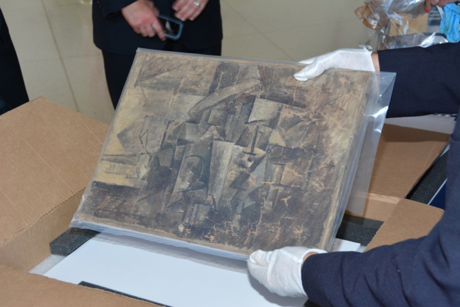 « La Coiffeuse » de Picasso, un chef d'œuvre volé en 2001, restitué à la France par les Etats-Unis « La Coiffeuse » de Picasso, un chef d'œuvre volé en 2001, restitué à la France par les Etats-Unis