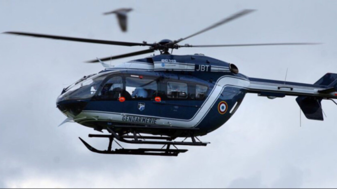 Illustration. Un hélicoptère de la gendarmerie a été mobilisé pour recher cher la voiture signalée parf le témoin