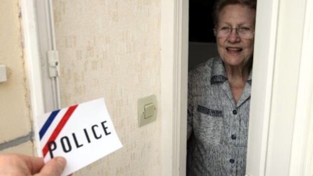 Yvelines : une femme de 85 ans délestée de son argent et ses bijoux par de faux policiers 