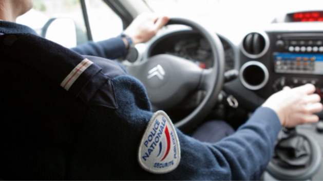 Illustration. Les patrouilles de police ont été renforcées dans le secteur où sévit l'individu Illustration. Les patrouilles de police ont été renforcées dans le secteur où sévit l'individu