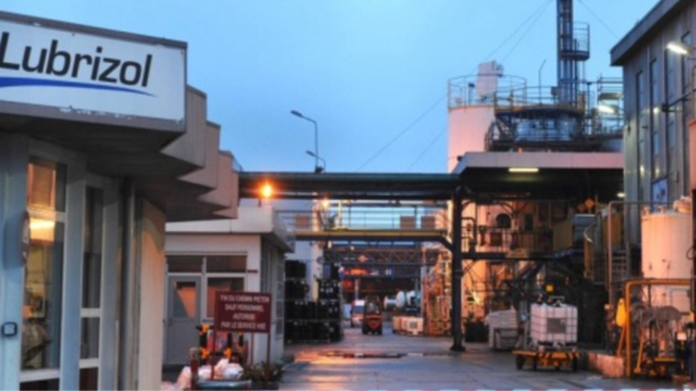 Seine-Maritime : fuite accidentelle de 2.000 litres d'huile minérale chez Lubrizol Seine-Maritime : fuite accidentelle de 2.000 litres d'huile minérale chez Lubrizol