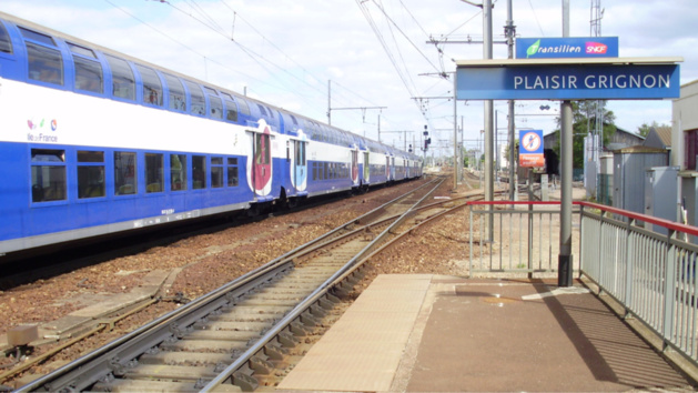 Yvelines : un sexagénaire menacé avec des ciseaux dans le train à Plaisir Yvelines : un sexagénaire menacé avec des ciseaux dans le train à Plaisir