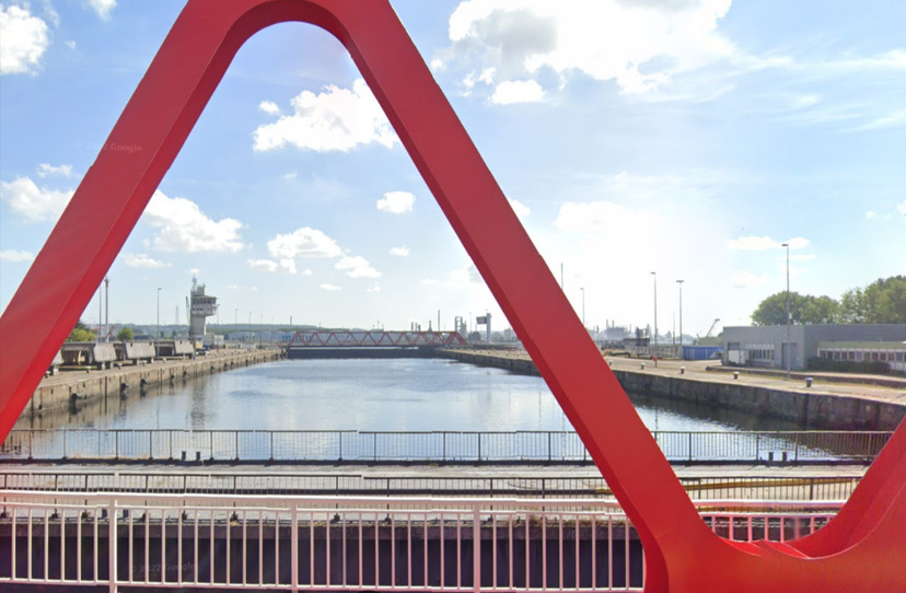 Le corps flottait dans l'écluse François 1er - Illustration Google Maps Le corps flottait dans l'écluse François 1er - Illustration Google Maps