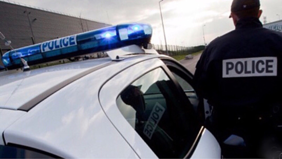 Yvelines. surpris par la police, ils se camouflent dans le jardin de leur victime à Conflans Yvelines. surpris par la police, ils se camouflent dans le jardin de leur victime à Conflans