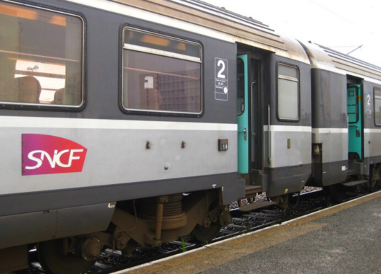 Yvelines. Agression dans le train : ils utilisent un Taser pour voler le téléphone de leur victime Yvelines. Agression dans le train : ils utilisent un Taser pour voler le téléphone de leur victime