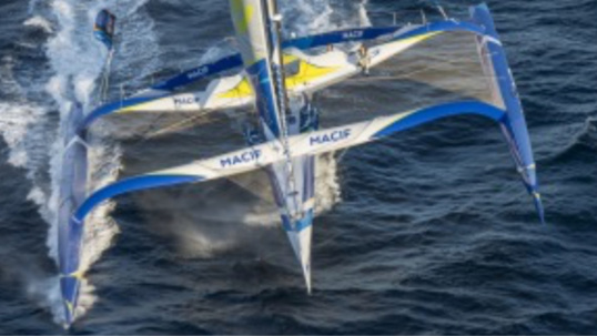 Transat Jacques Vabre : Macif, premier Ultime à franchir la ligne d'arrivée à Itajaí (Brésil)