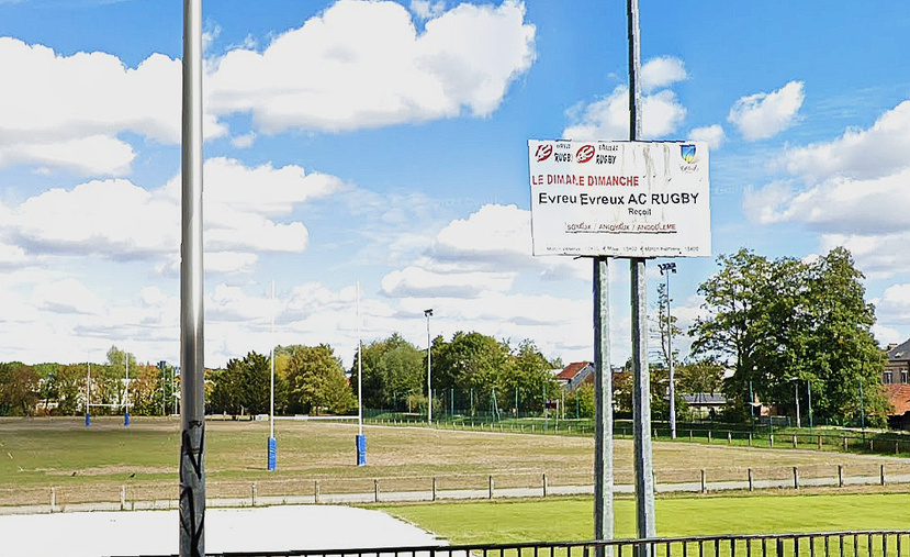 À Évreux, fermeture temporaire des terrains de sport municipaux : un arrêté pris pour préserver les sols À Évreux, fermeture temporaire des terrains de sport municipaux : un arrêté pris pour préserver les sols