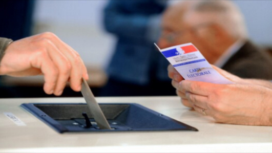 Régionales à 12 heures : 18,06% de votants en Seine-Maritime, 20,86% dans l'Eure Régionales à 12 heures : 18,06% de votants en Seine-Maritime, 20,86% dans l'Eure