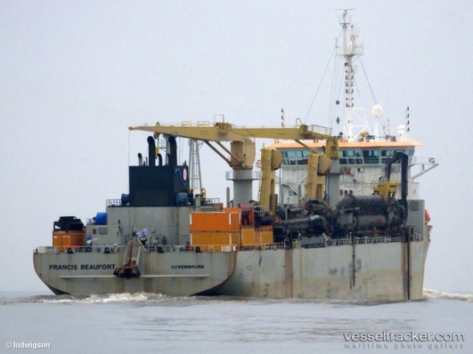 La drague "Francis Beaufort" (Photo@DR) La drague "Francis Beaufort" (Photo@DR)