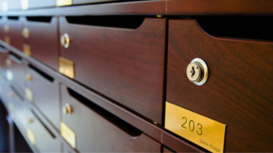 Rouen : le voleur ouvrait les boîtes aux lettres sous l'œil d'une caméra posée par une victime Rouen : le voleur ouvrait les boîtes aux lettres sous l'œil d'une caméra posée par une victime