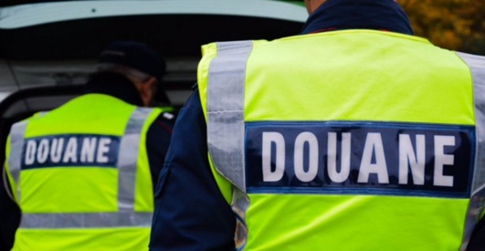 Illustration@DR Illustration@DR