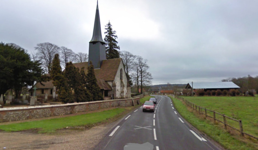 Le drame s'est produit à cet endroit dans la traversée du hameau de Boscherville sur la D80 qui relie Bourgtheroulde et La Haye-du-Theil (@Google Maps)