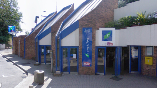 La gare de Saint-Cyr-l'Ecole (Illustration) La gare de Saint-Cyr-l'Ecole (Illustration)