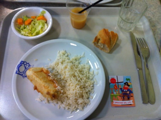 Les repas servis à la cantine ne sont pas en cause, selon les analyses (Illustration) Les repas servis à la cantine ne sont pas en cause, selon les analyses (Illustration)